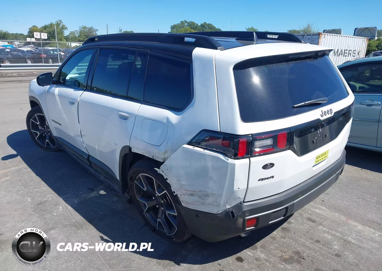 2026 Jeep Cherokee Overland 4X4 VIN:3C4PJMC25TT214215 - 3