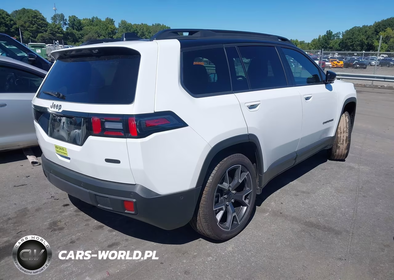 2026 Jeep Cherokee Overland 4X4 VIN:3C4PJMC25TT214215 - 4