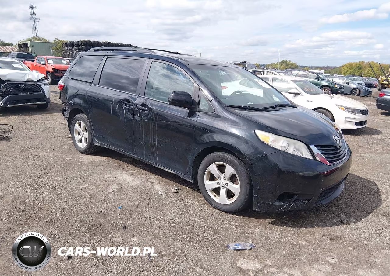 2015 Toyota Sienna Le