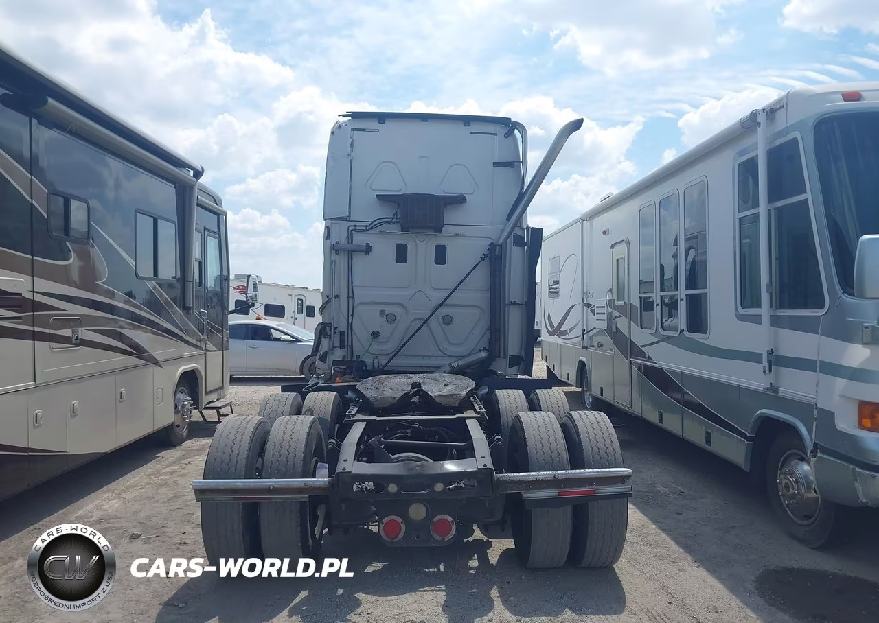 2014 Freightliner Cascadia 125 VIN:3AKJGLD65ESFR9497 - 15