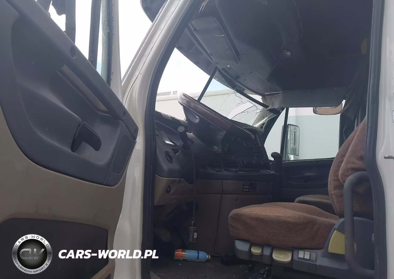 2014 Freightliner Cascadia 125 VIN:3AKJGLD65ESFR9497 - 6