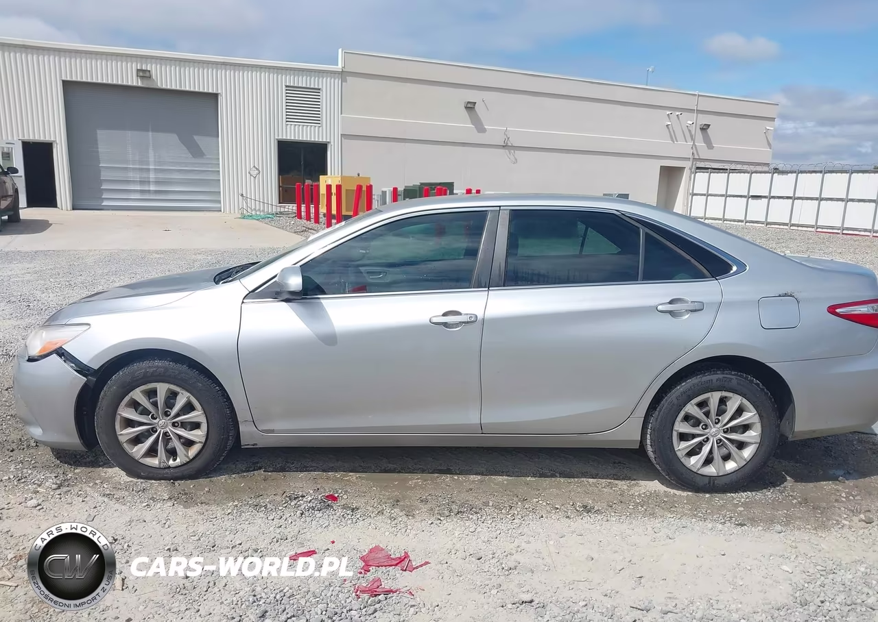 2017 Toyota Camry Le VIN:4T1BF1FK6HU408394 - 14