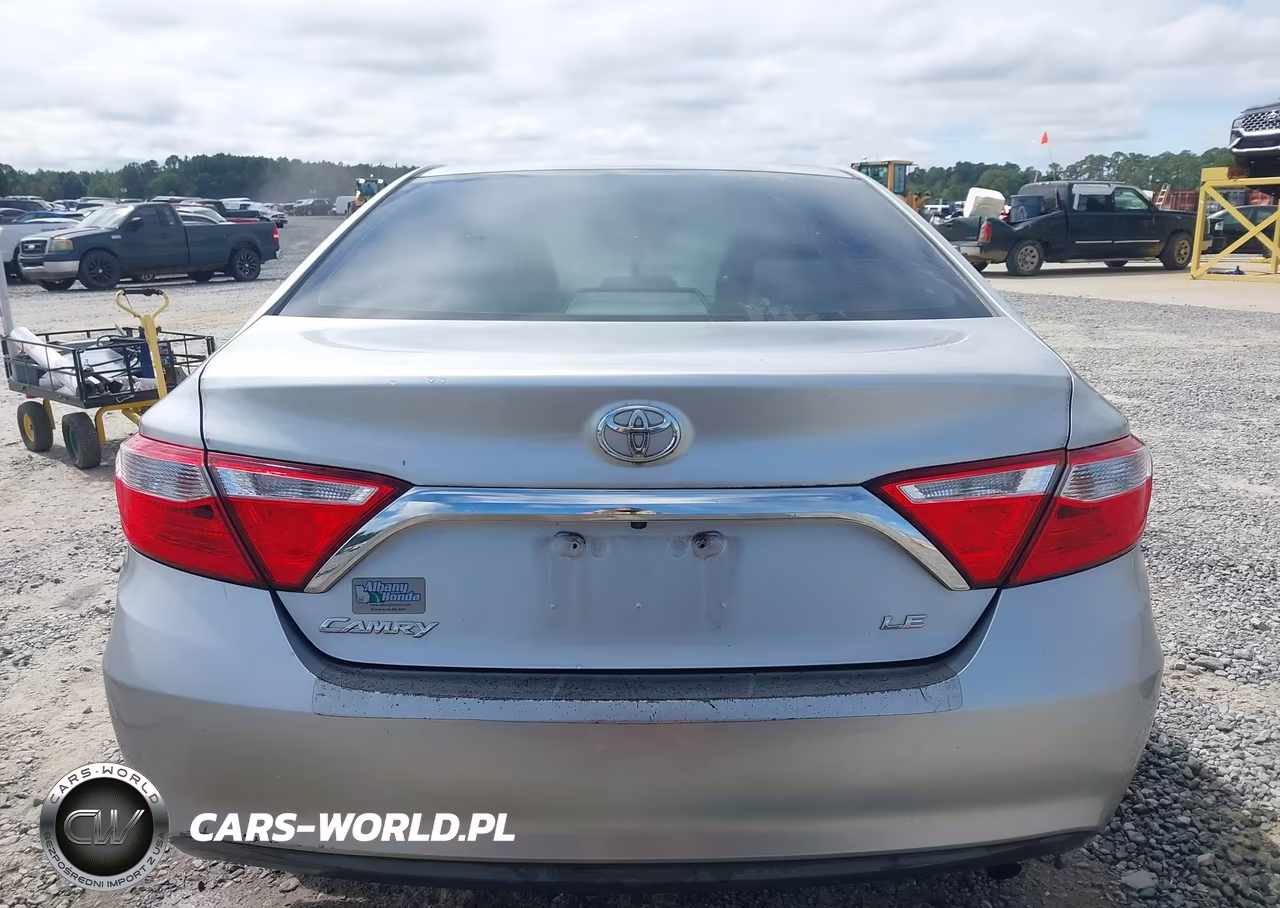 2017 Toyota Camry Le VIN:4T1BF1FK6HU408394 - 16