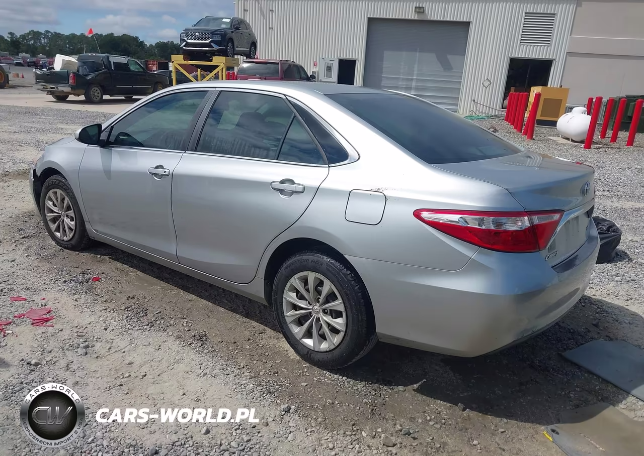 2017 Toyota Camry Le VIN:4T1BF1FK6HU408394 - 3