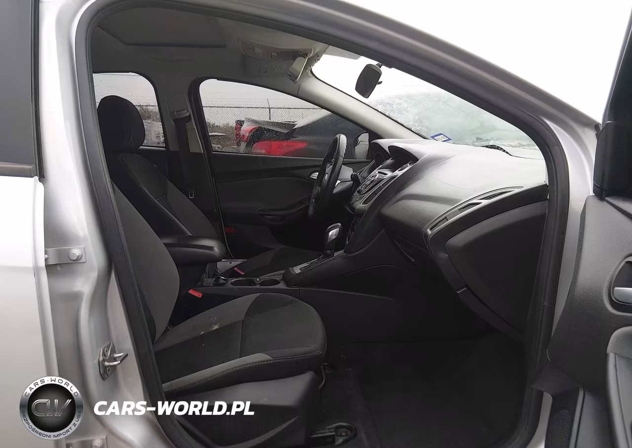 2014 Ford Focus Se VIN:1FADP3K21EL332473 - 5