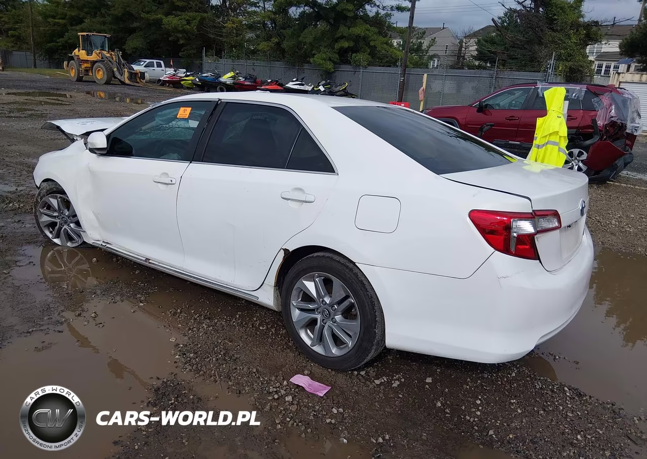 2012 Toyota Camry Hybrid Le VIN:4T1BD1FKXCU003556 - 3