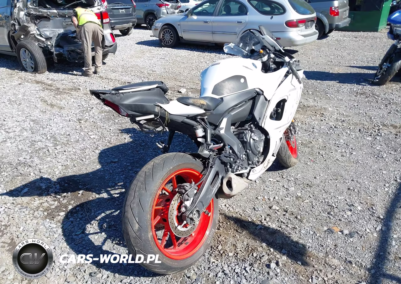 2023 Yamaha Yzfr7 VIN:JYARM38E4PA004761 - 4