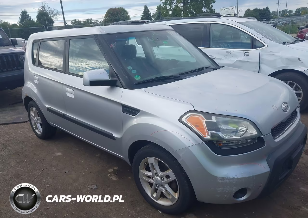 2010 Kia Soul +