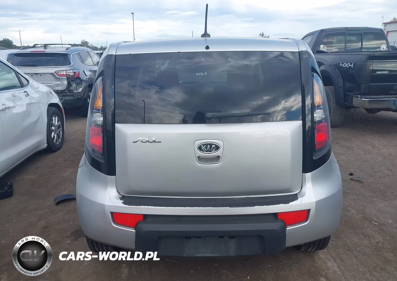 2010 Kia Soul + VIN:KNDJT2A22A7079591 - 16