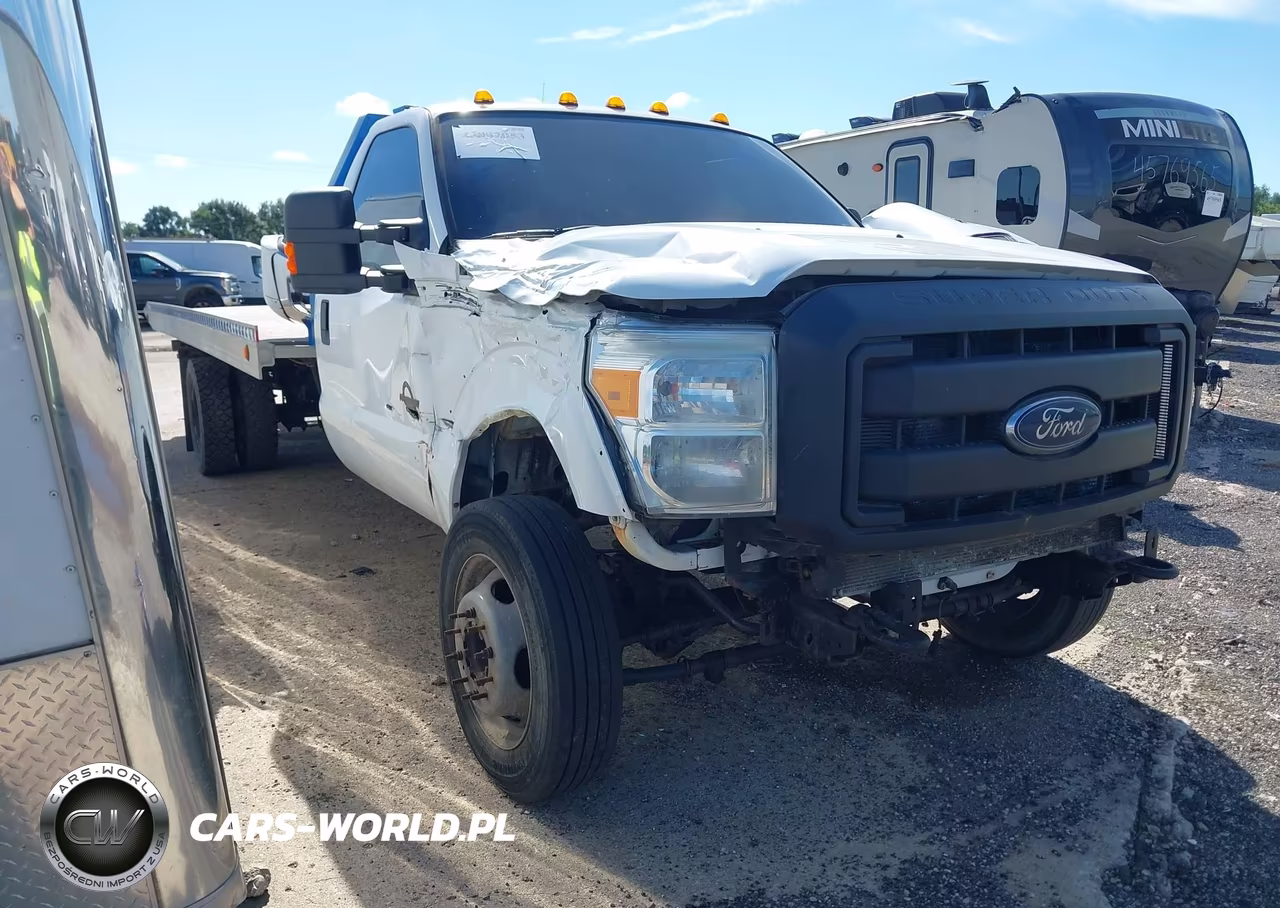 2011 Ford F-550 Chassis Xl