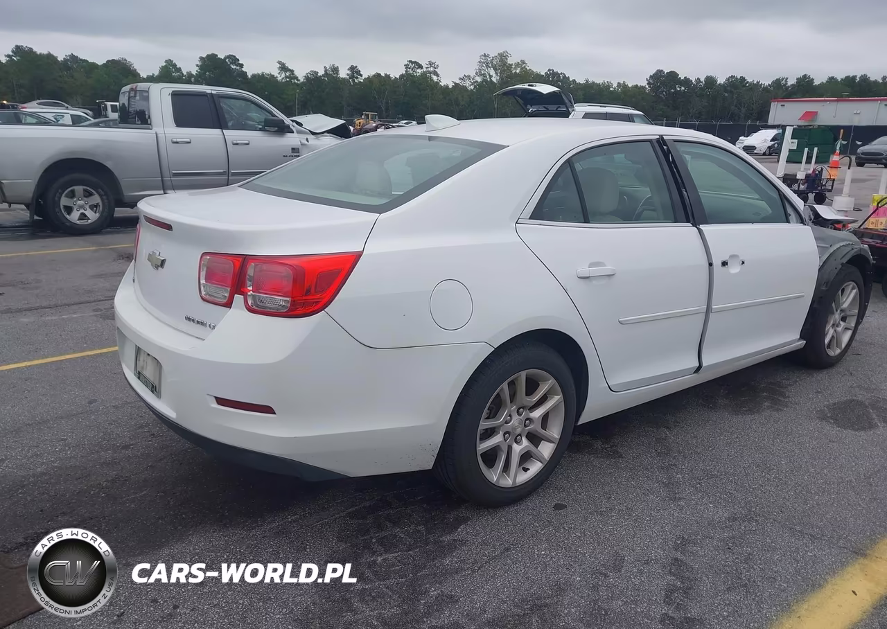 2015 Chevrolet Malibu 1Lt VIN:1G11C5SL3FF103055 - 4