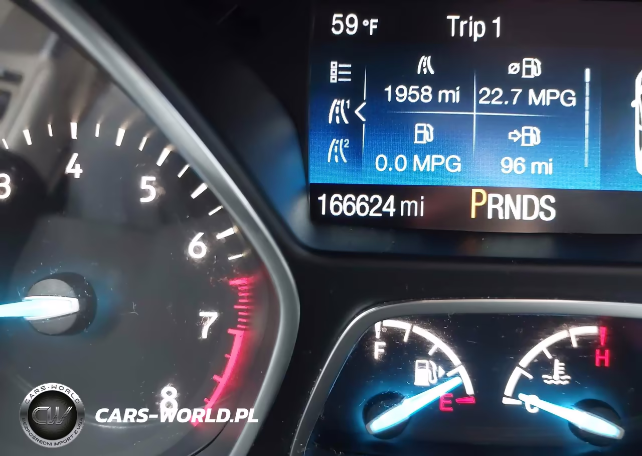 2018 Ford Escape Se VIN:1FMCU9GD8JUC37632 - 16