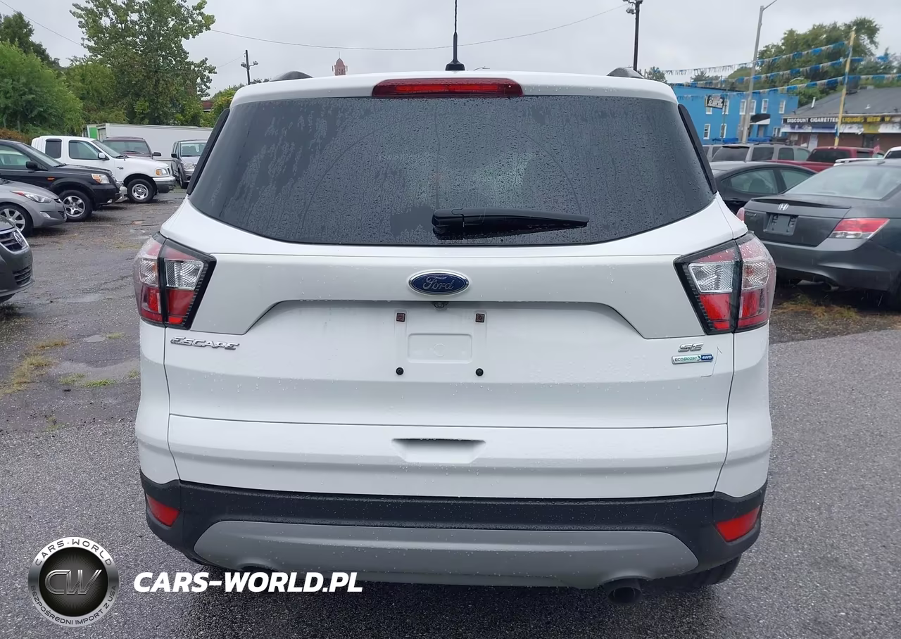 2018 Ford Escape Se VIN:1FMCU9GD8JUC37632 - 17