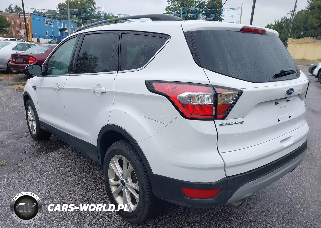 2018 Ford Escape Se VIN:1FMCU9GD8JUC37632 - 3