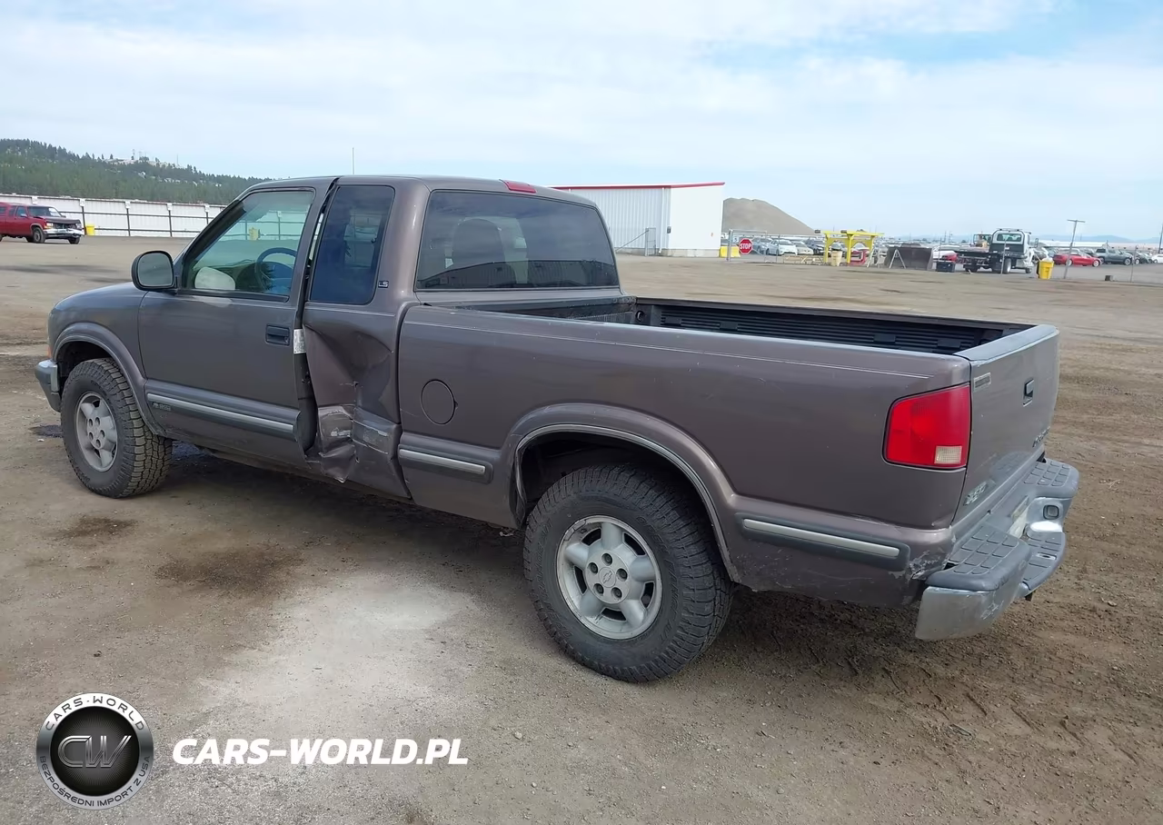 1998 Chevrolet S-10 Ls VIN:1GCDT19X0W8139408 - 3