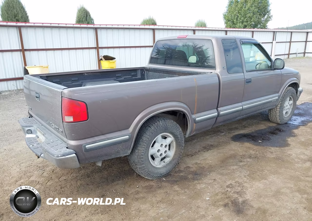 1998 Chevrolet S-10 Ls VIN:1GCDT19X0W8139408 - 4
