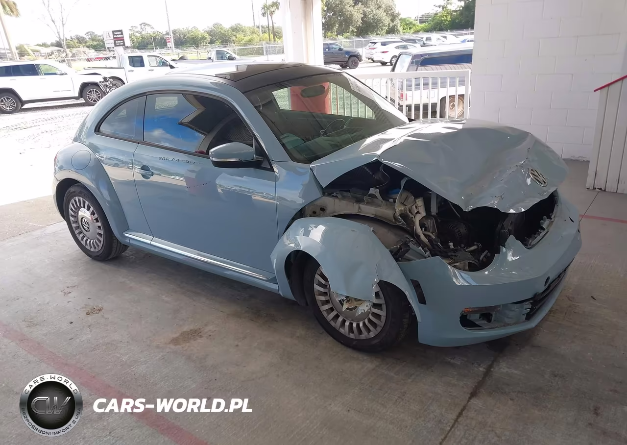 2013 Volkswagen Beetle Coupe 2.5L W-Sun