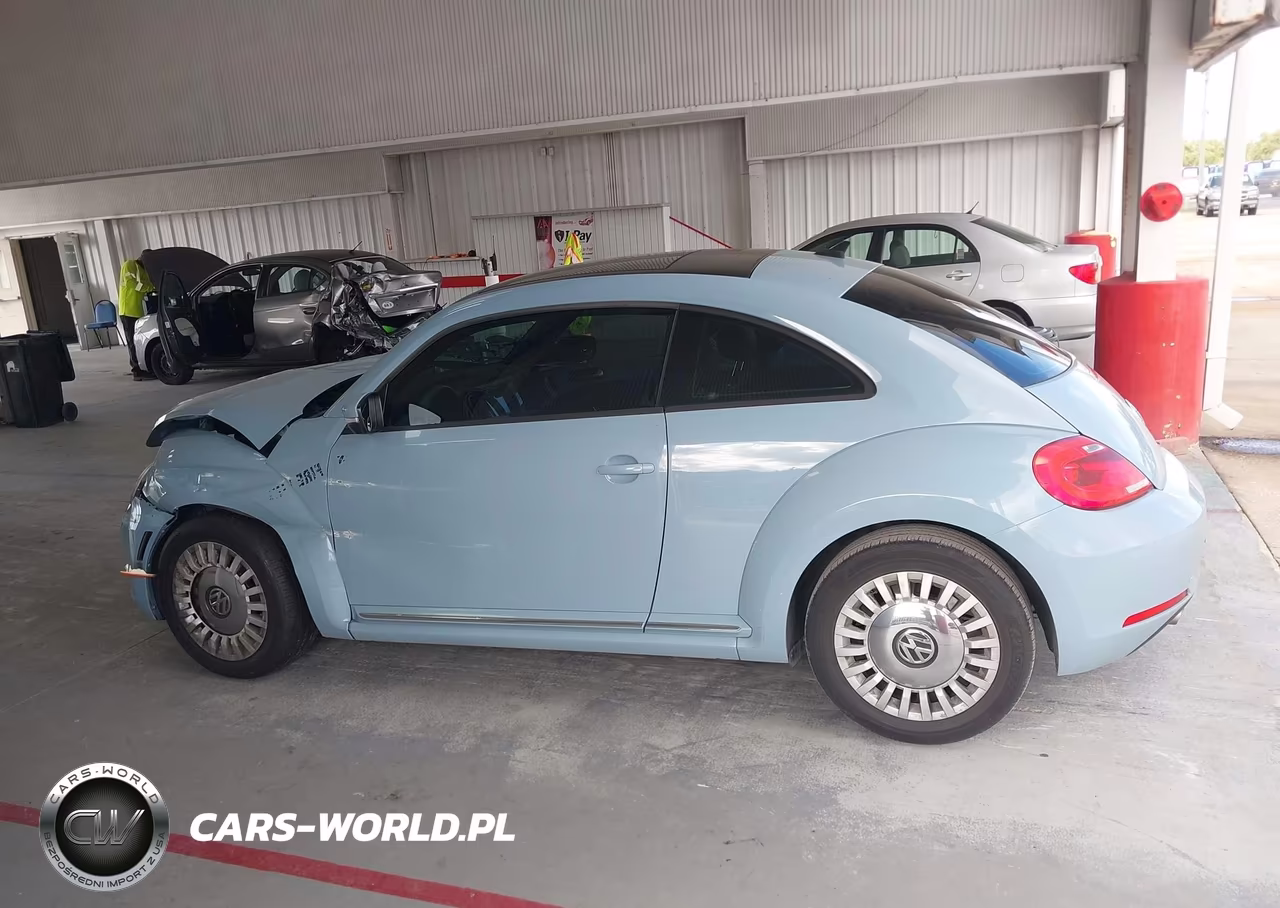 2013 Volkswagen Beetle Coupe 2.5L W-Sun VIN:3VWJP7AT3DM690408 - 14
