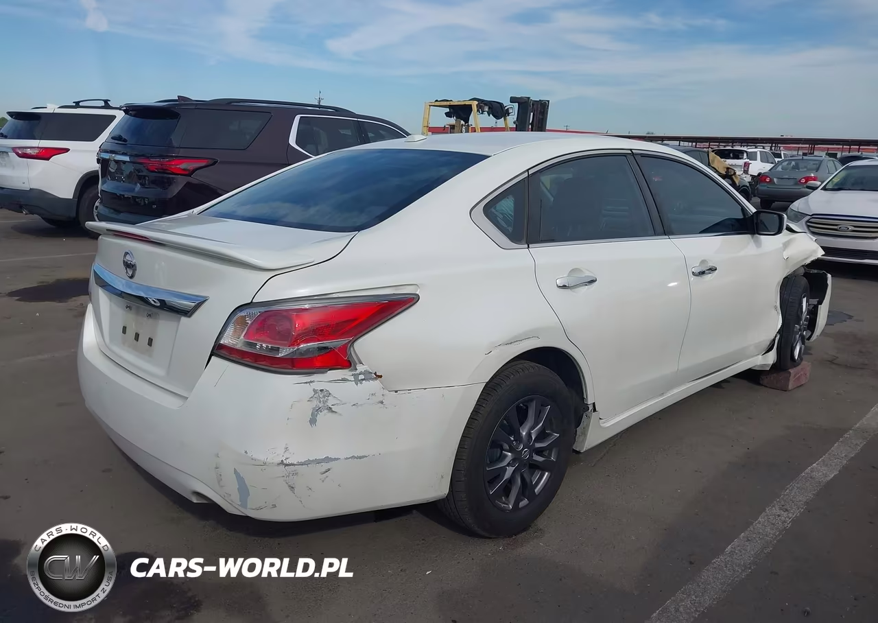 2015 Nissan Altima 2.5 S VIN:1N4AL3AP1FC442128 - 4