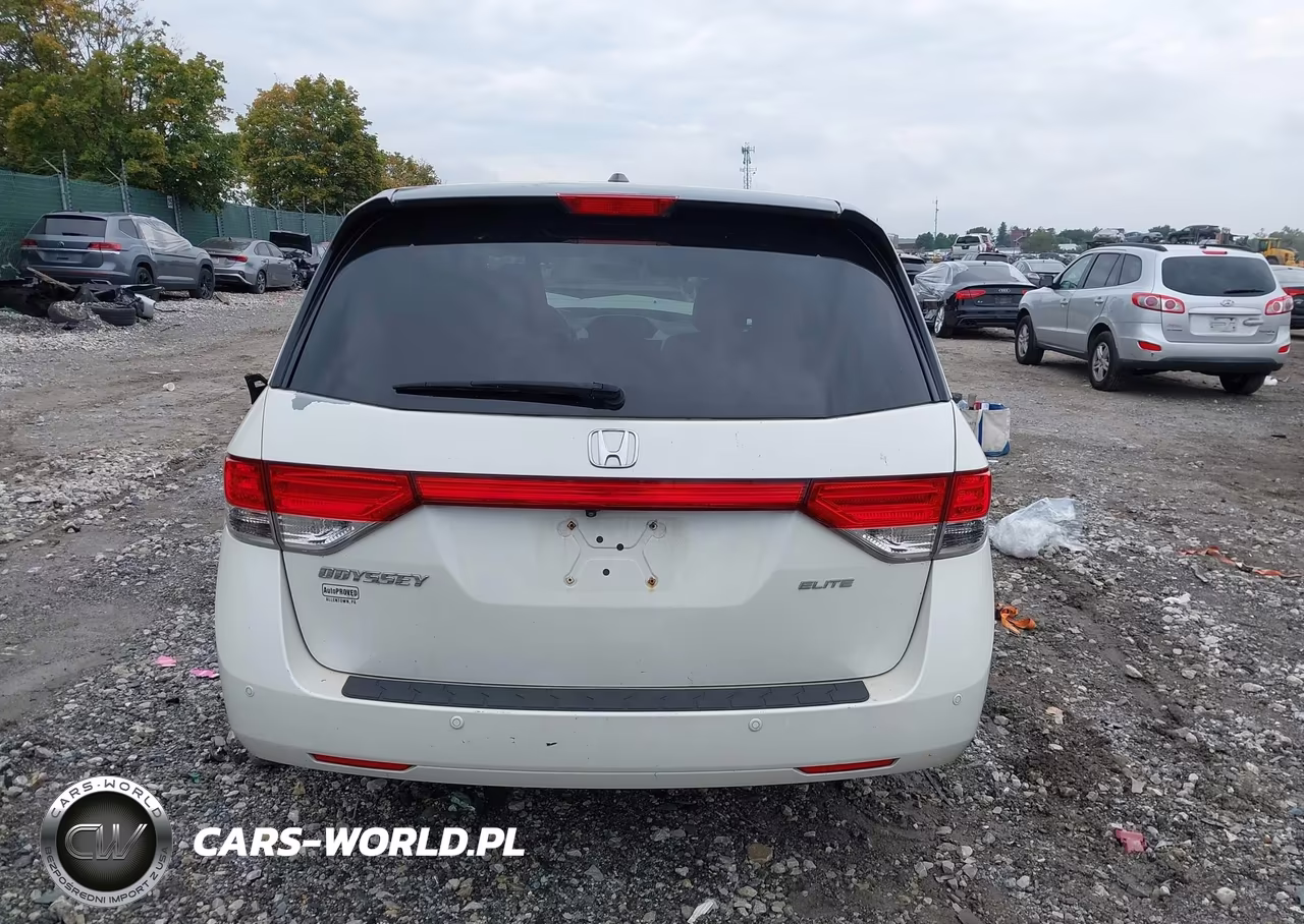 2015 Honda Odyssey Touring-Touring Elite VIN:5FNRL5H99FB124664 - 16