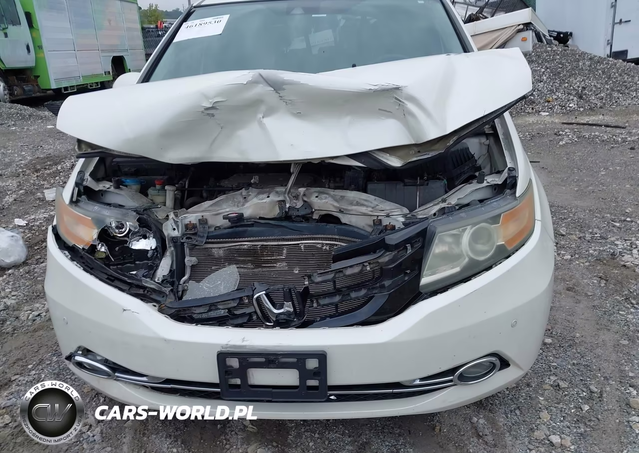 2015 Honda Odyssey Touring-Touring Elite VIN:5FNRL5H99FB124664 - 6