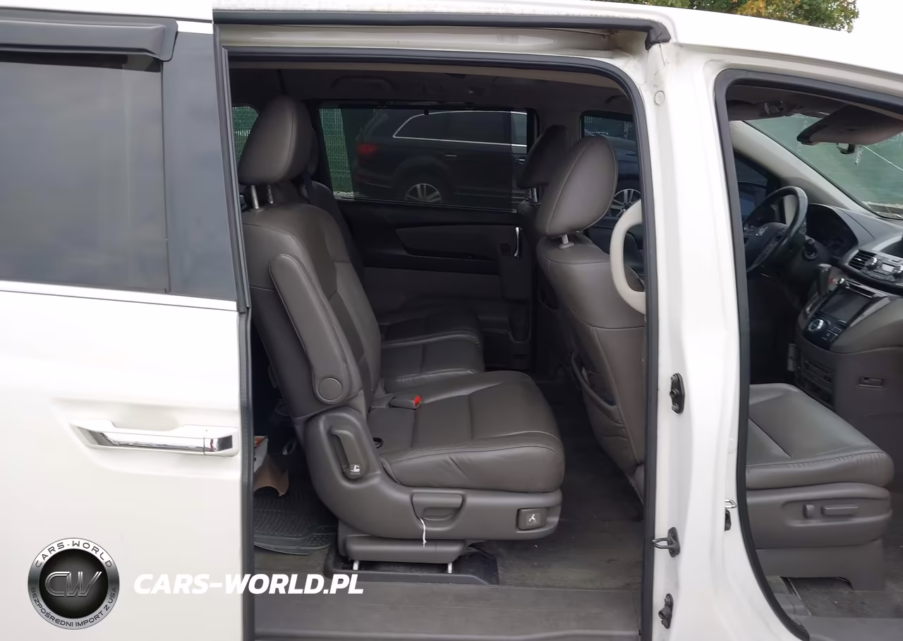 2015 Honda Odyssey Touring-Touring Elite VIN:5FNRL5H99FB124664 - 8