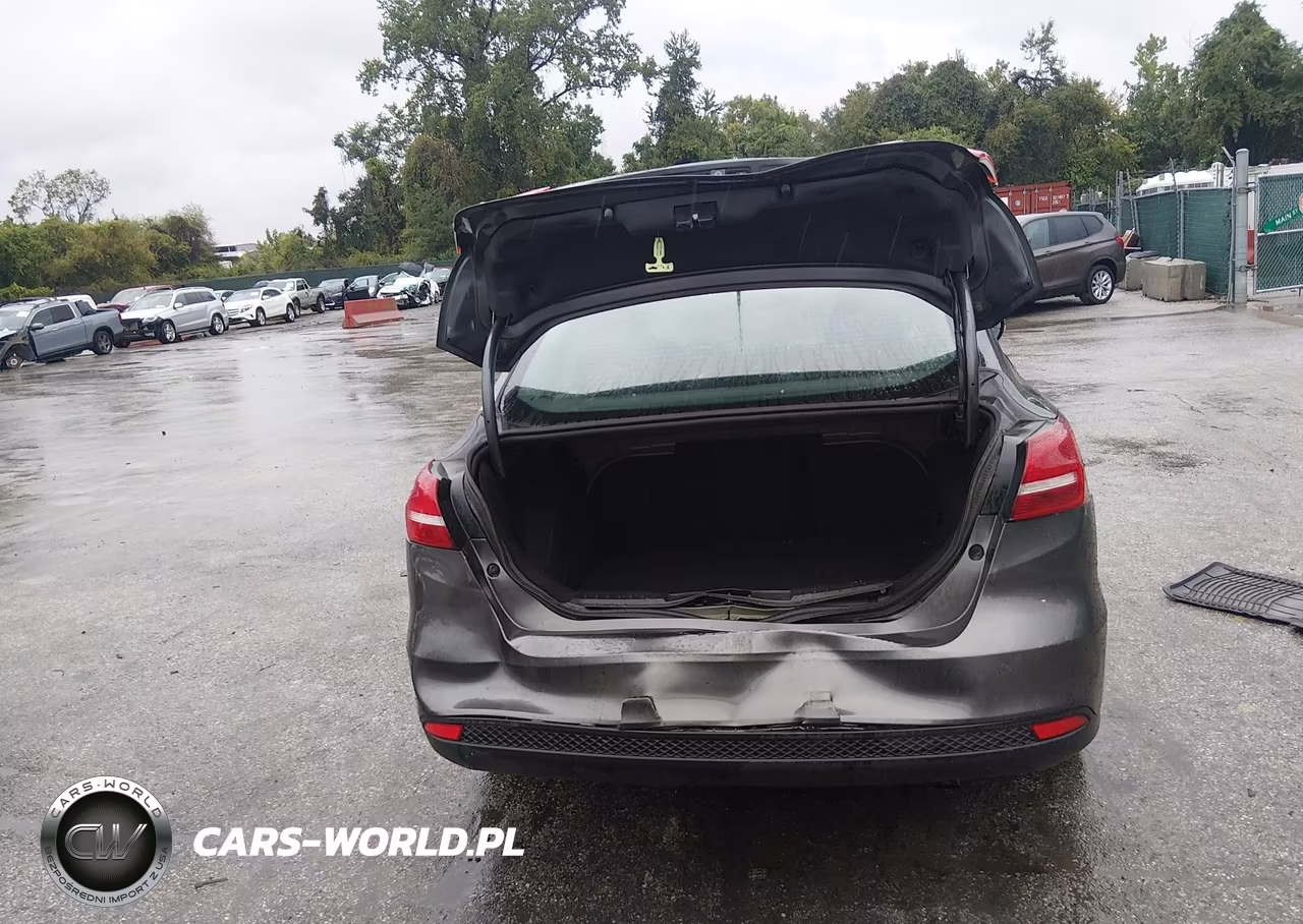 2017 Ford Focus Se VIN:1FADP3FE1HL275927 - 16