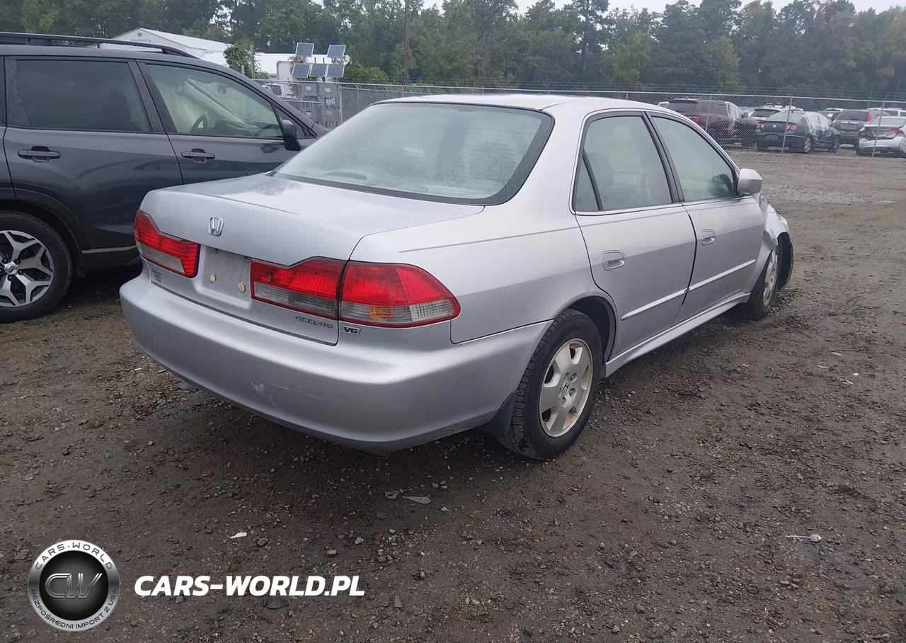 2002 Honda Accord 3.0 Ex VIN:1HGCG165X2A010874 - 4