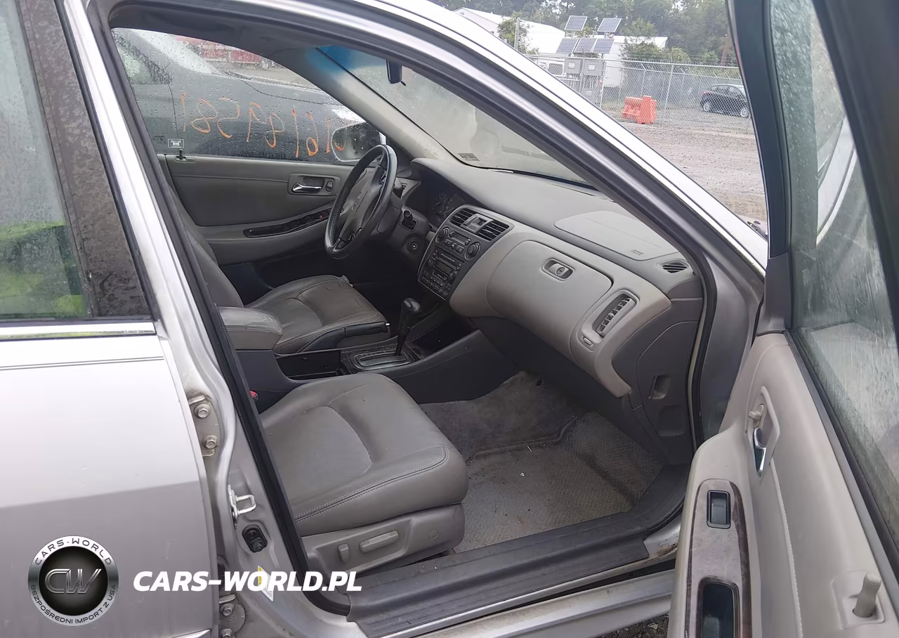 2002 Honda Accord 3.0 Ex VIN:1HGCG165X2A010874 - 5