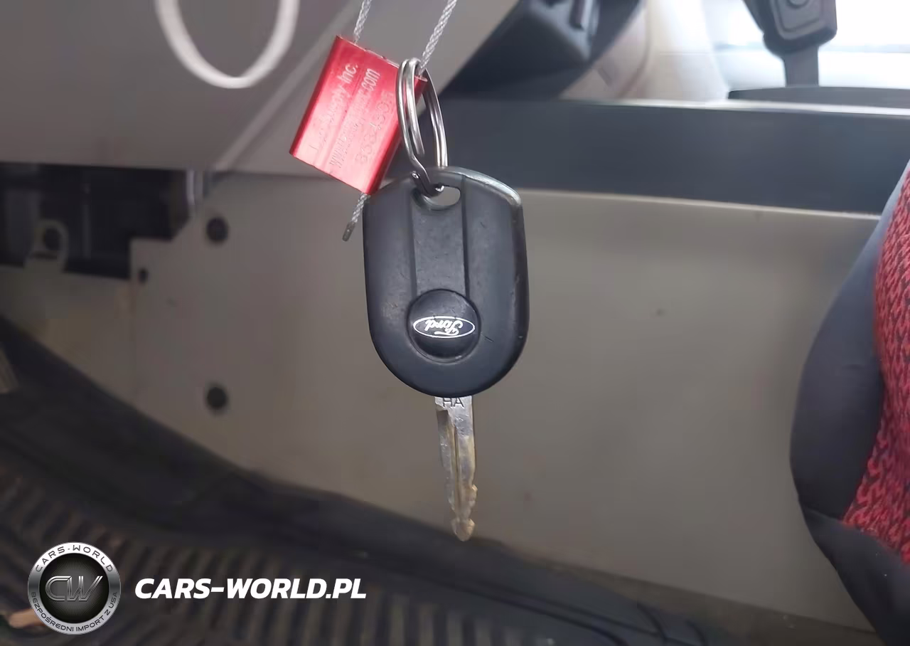2011 Ford Escape Xls VIN:1FMCU0C72BKA39590 - 11
