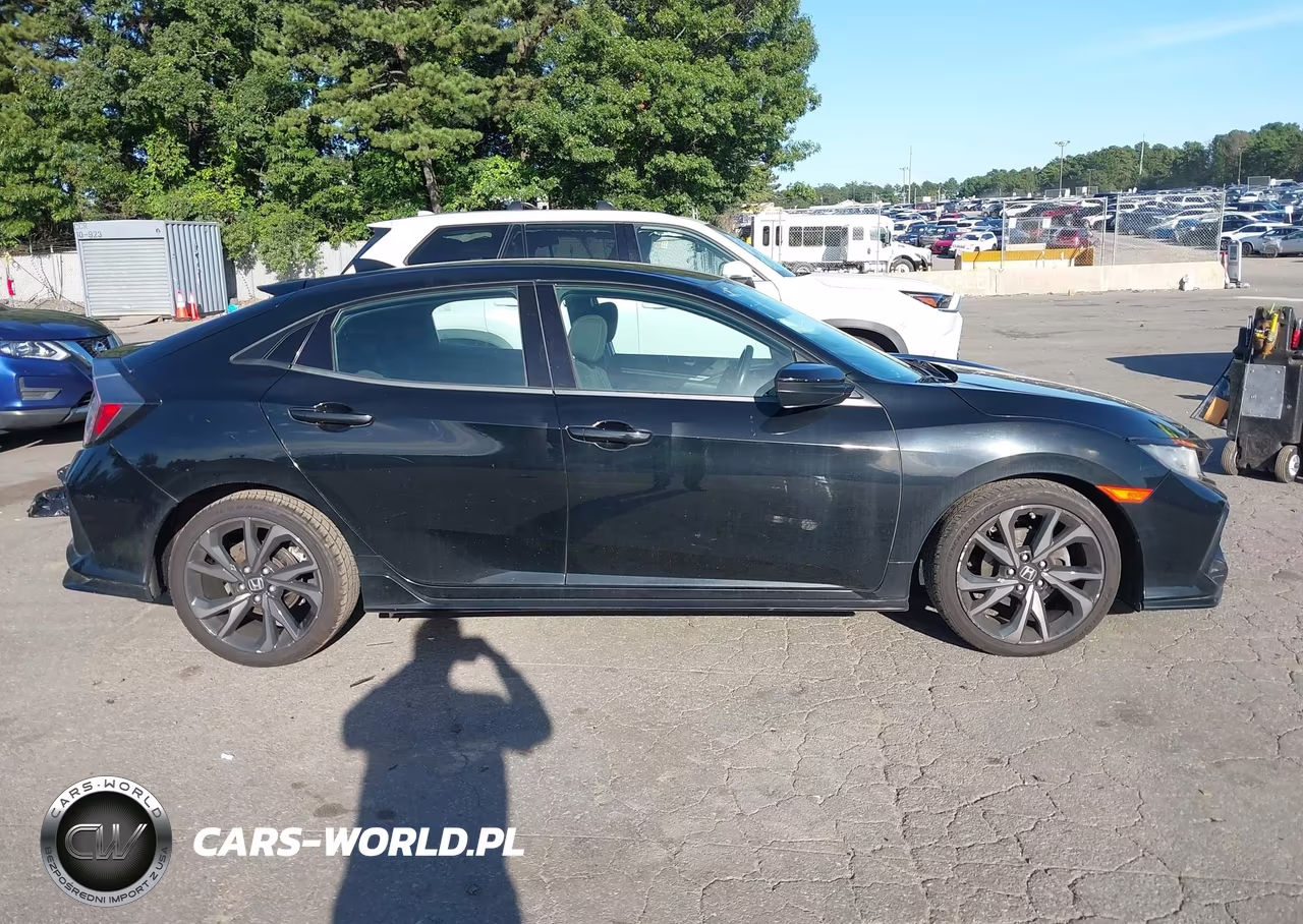 2018 Honda Civic Sport VIN:SHHFK7G48JU213771 - 13
