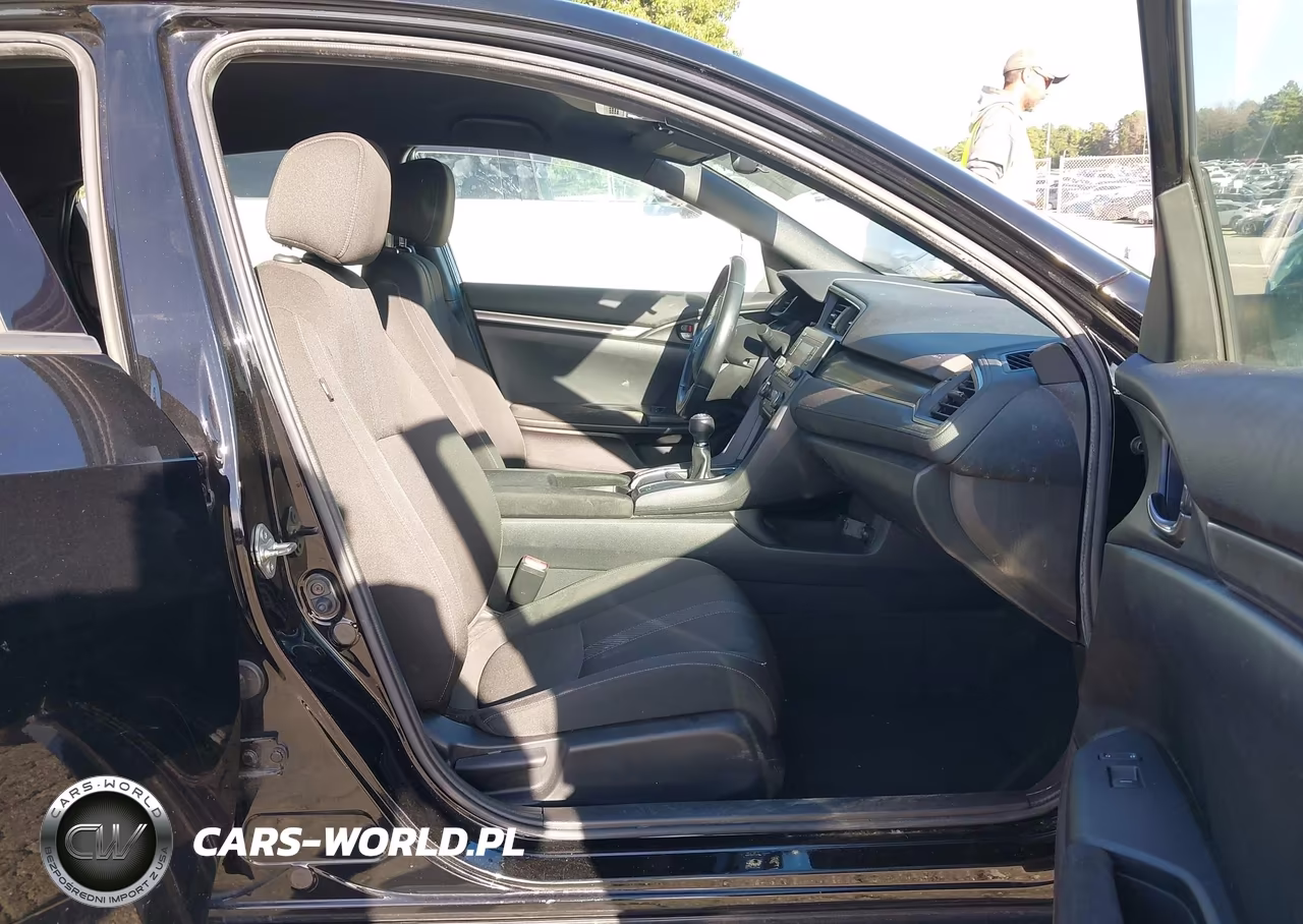 2018 Honda Civic Sport VIN:SHHFK7G48JU213771 - 5
