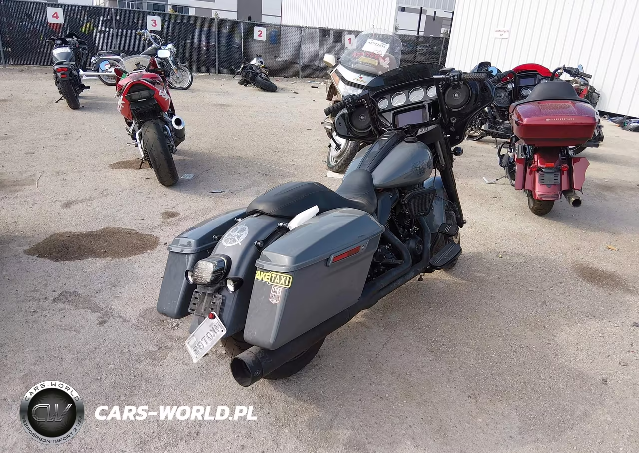 2022 Harley-Davidson Flhxst VIN:1HD1ABL1XNB646948 - 4