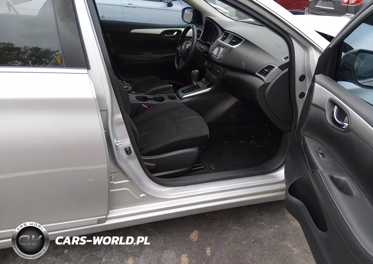 2018 Nissan Sentra S VIN:3N1AB7AP7JY335334 - 5