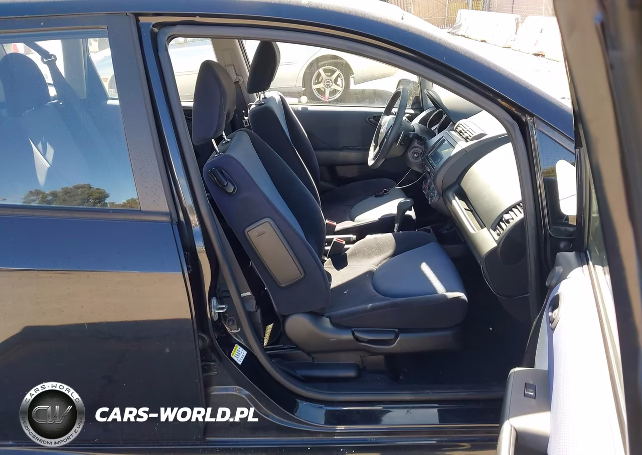 2008 Honda Fit Sport VIN:JHMGD38648S028797 - 5