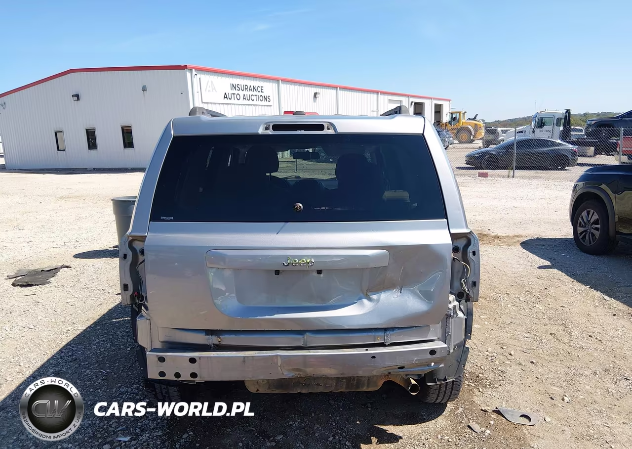 2016 Jeep Patriot Sport VIN:1C4NJPBA2GD687745 - 17