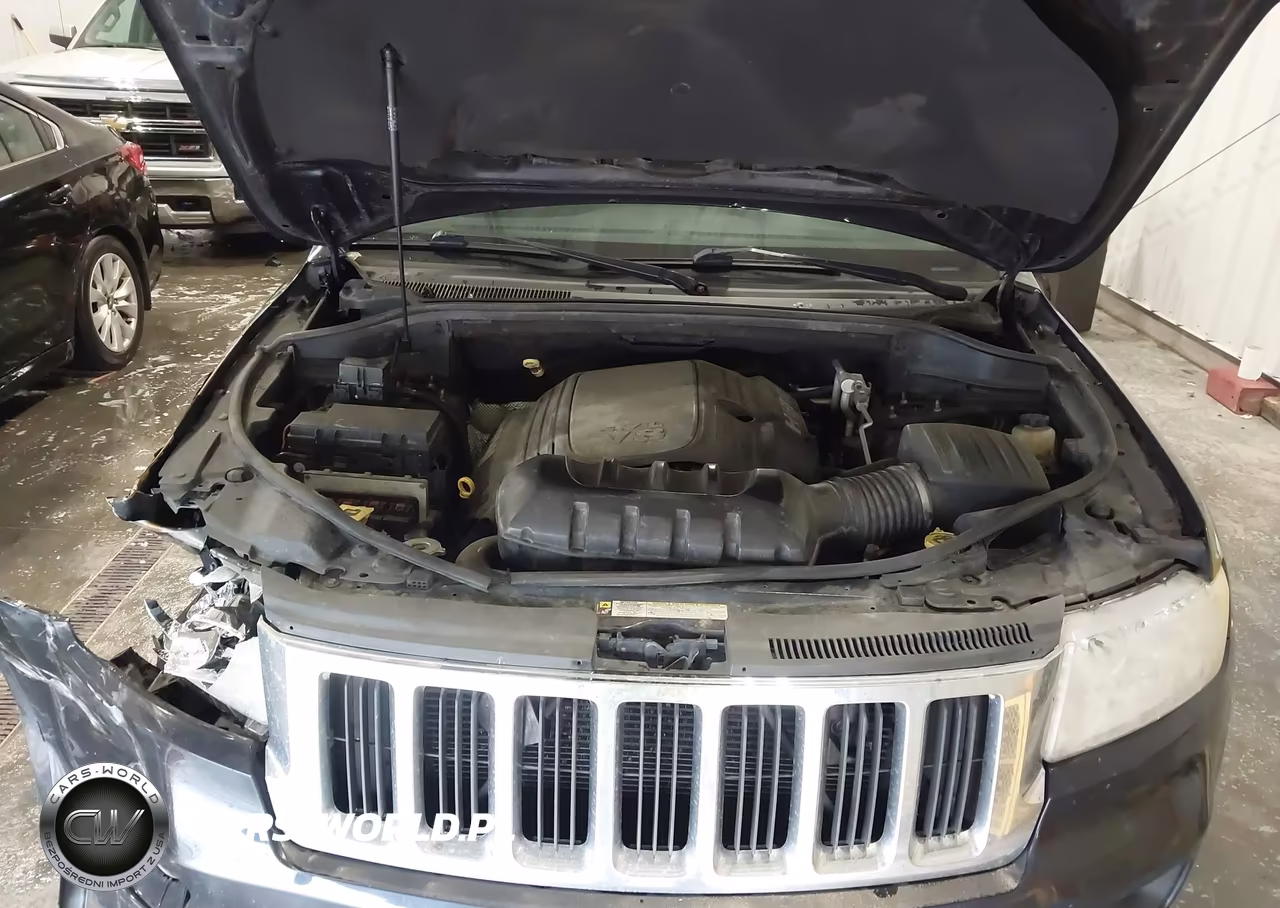 2011 Jeep Grand Cherokee Laredo VIN:1J4RR4GT3BC553466 - 10