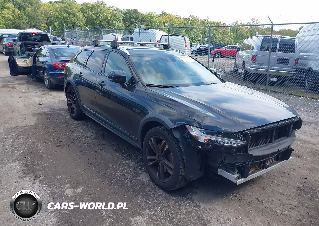 2018 Volvo V90 Cross Country T5