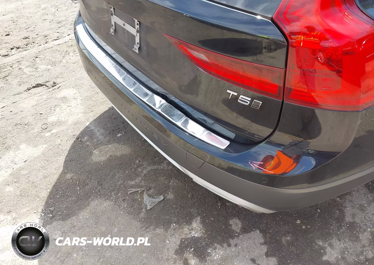 2018 Volvo V90 Cross Country T5 VIN:YV4102NK8J1027157 - 18