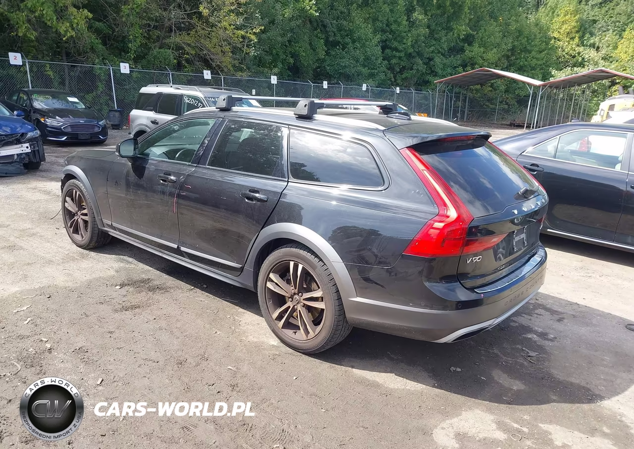 2018 Volvo V90 Cross Country T5 VIN:YV4102NK8J1027157 - 3