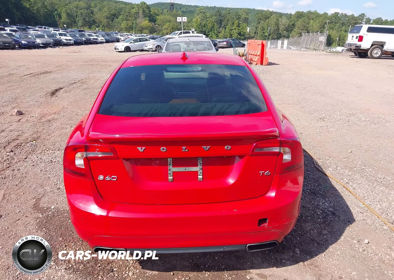 2015 Volvo S60 T6 Drive-E VIN:YV149MFKXF1345752 - 16