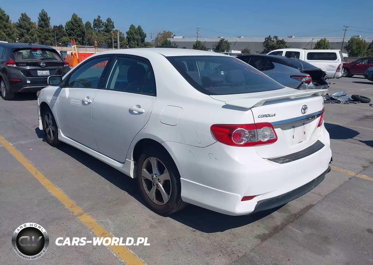2011 Toyota Corolla S VIN:2T1BU4EE4BC653660 - 3