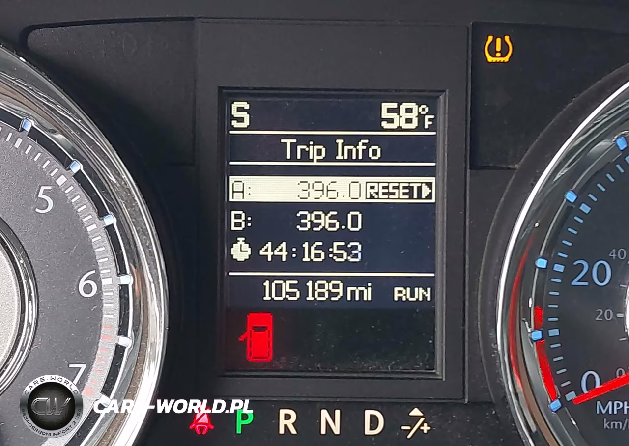 2016 Chrysler Town & Country Touring VIN:2C4RC1BG2GR292748 - 16
