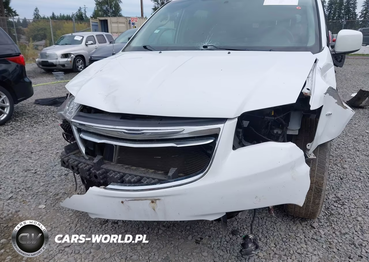 2016 Chrysler Town & Country Touring VIN:2C4RC1BG2GR292748 - 6