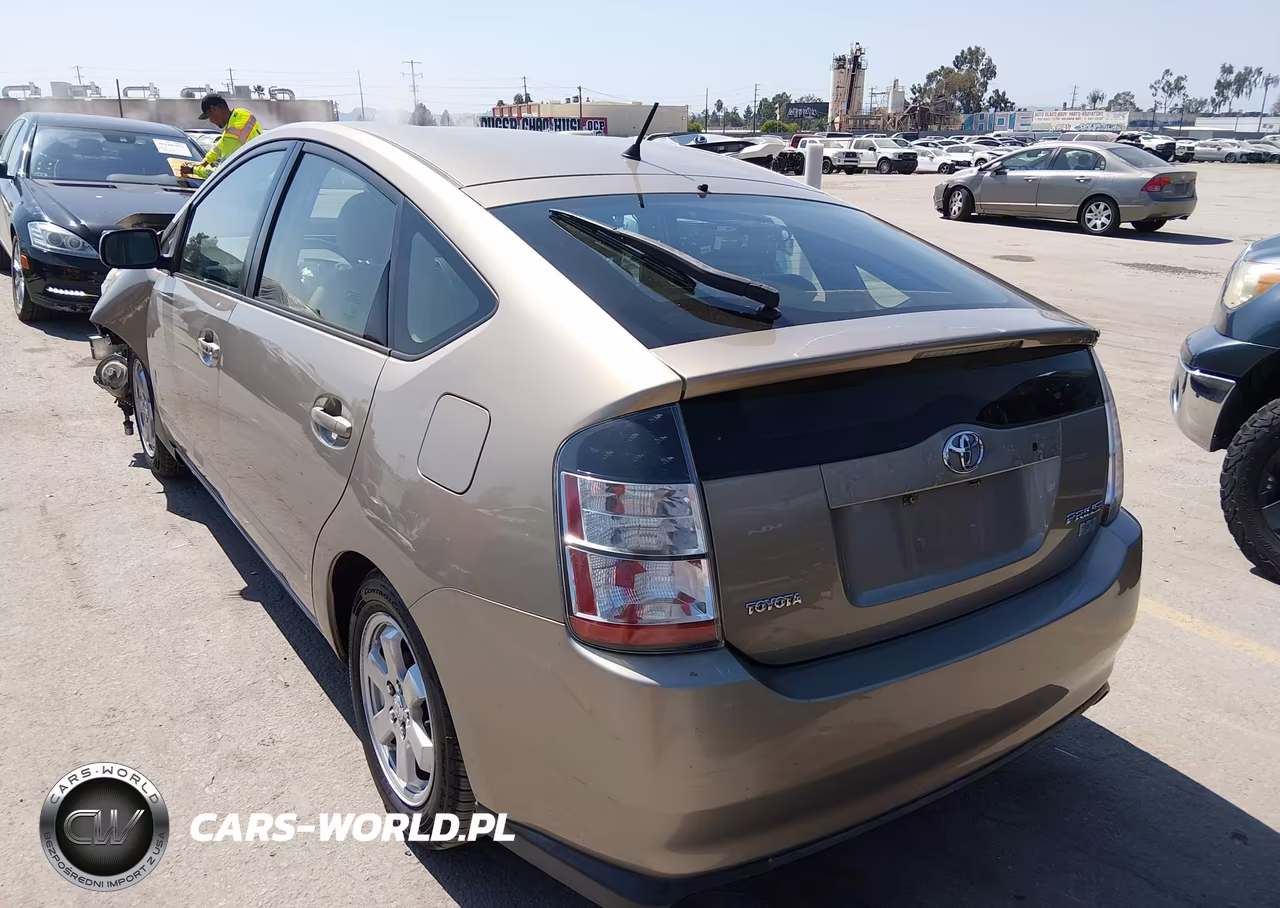 2004 Toyota Prius VIN:JTDKB20U740035688 - 3