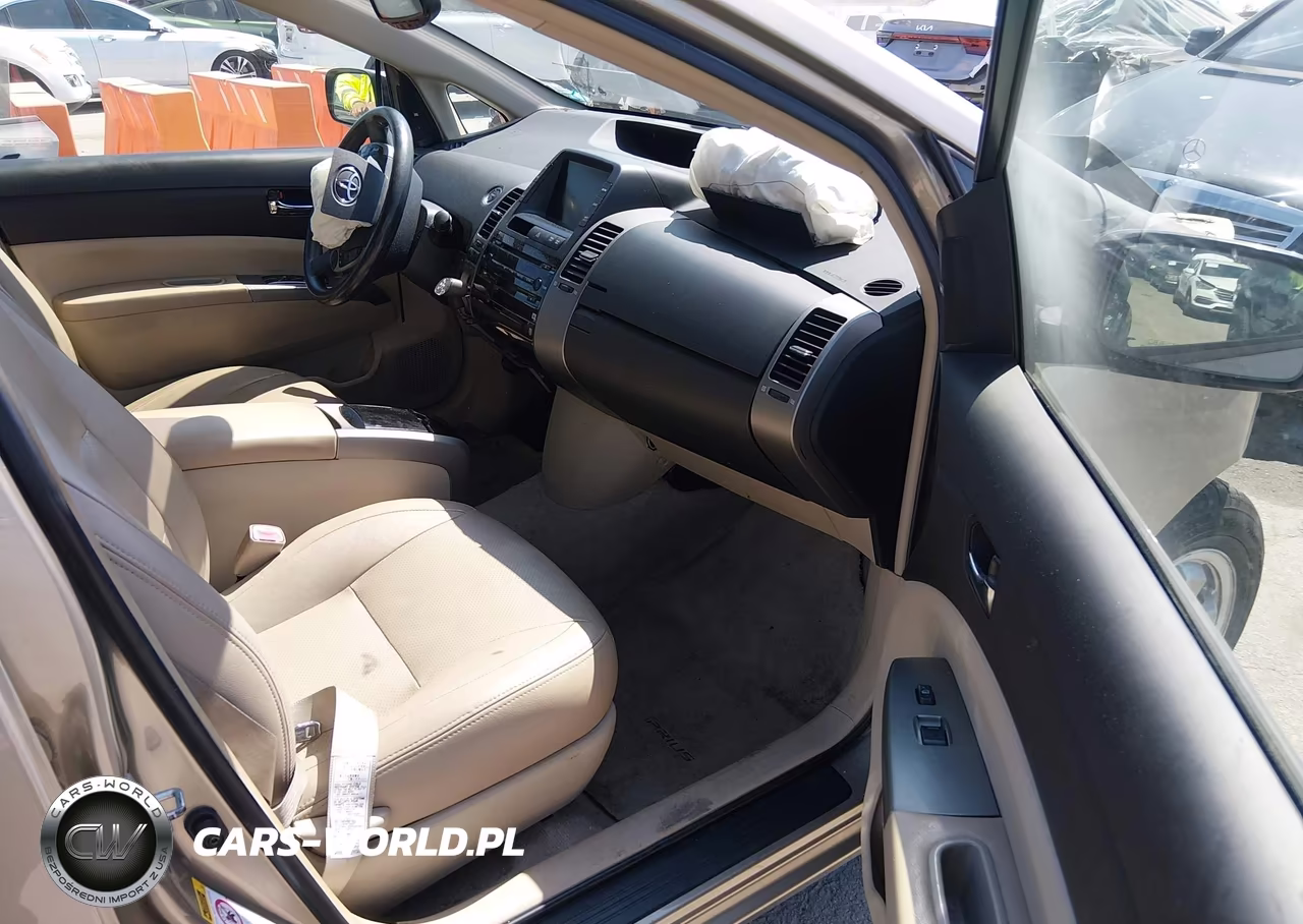2004 Toyota Prius VIN:JTDKB20U740035688 - 5