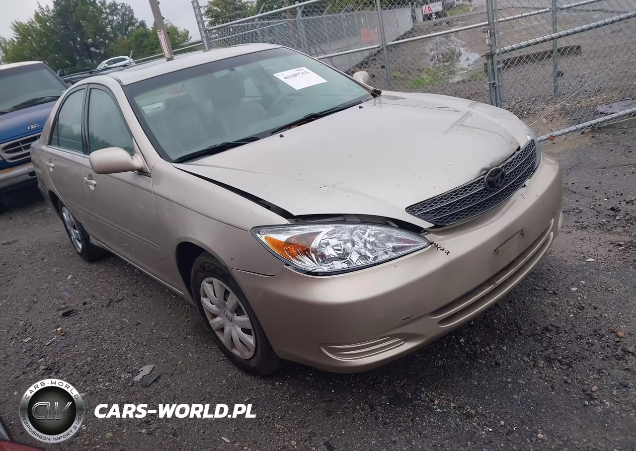 2004 Toyota Camry Le