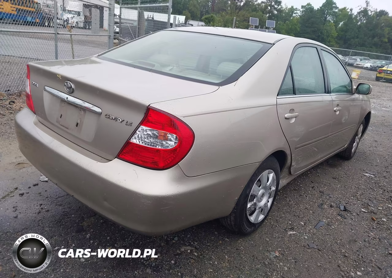 2004 Toyota Camry Le VIN:4T1BE32K54U298498 - 4