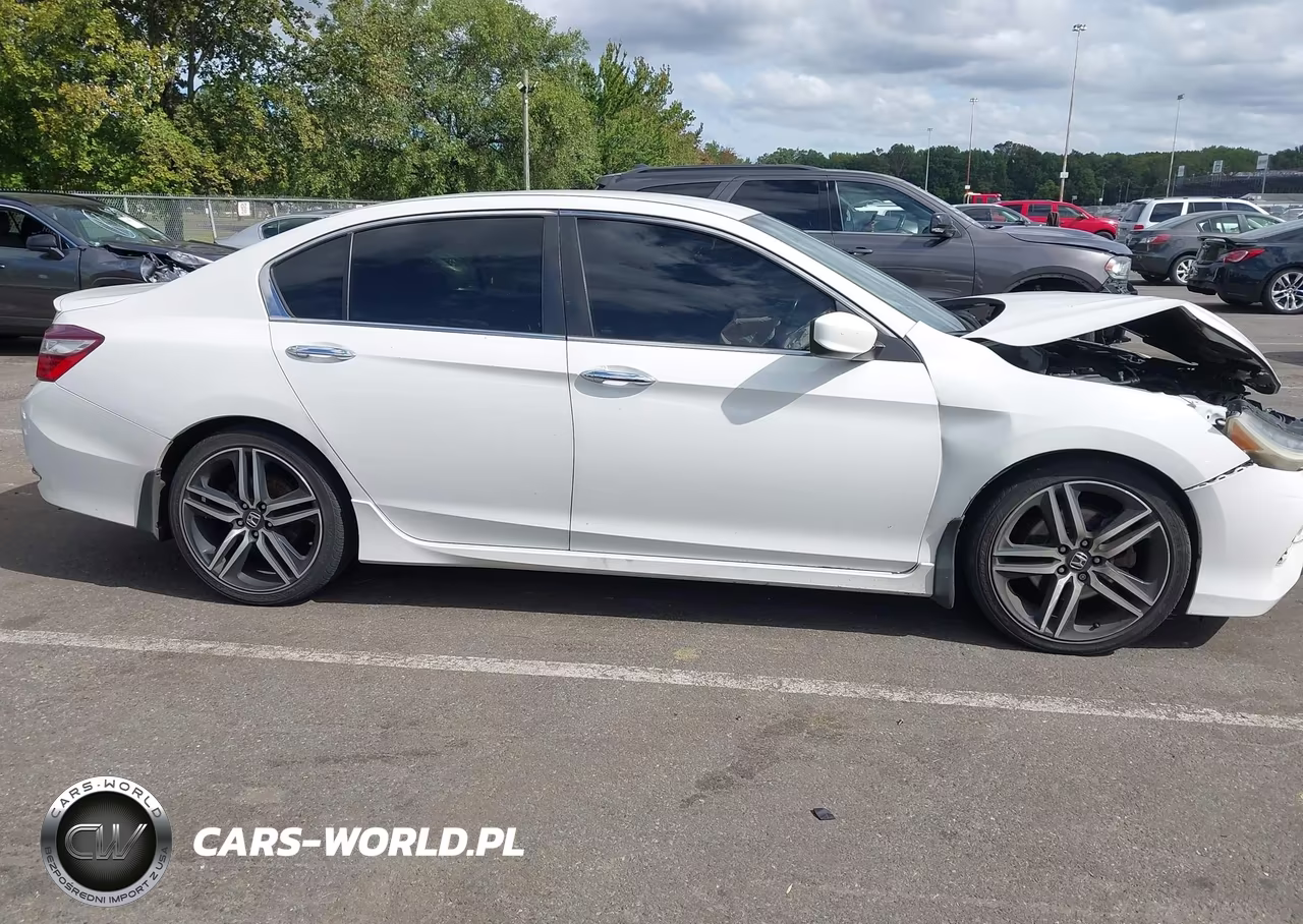 2016 Honda Accord Sport VIN:1HGCR2F54GA232155 - 14