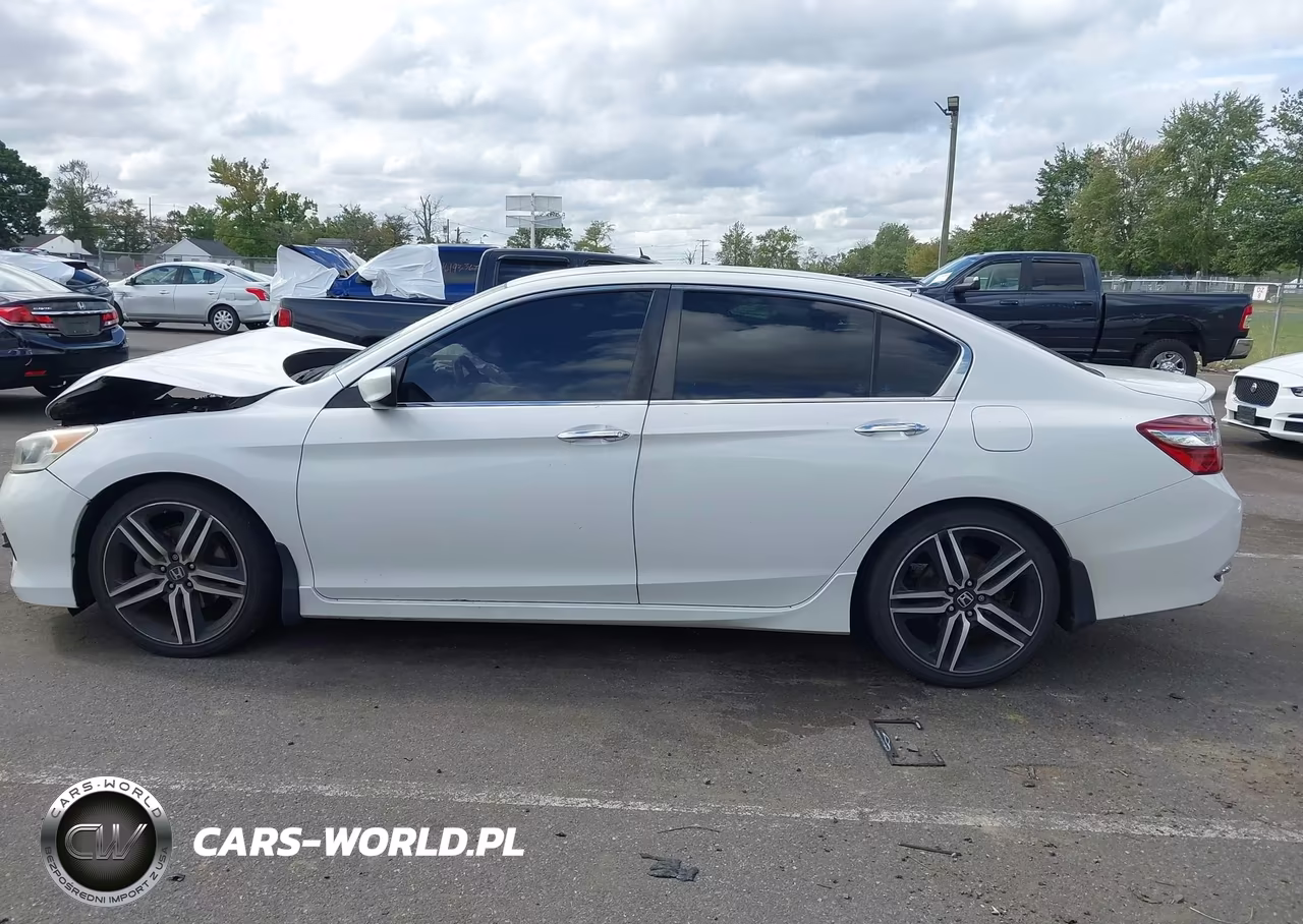 2016 Honda Accord Sport VIN:1HGCR2F54GA232155 - 15